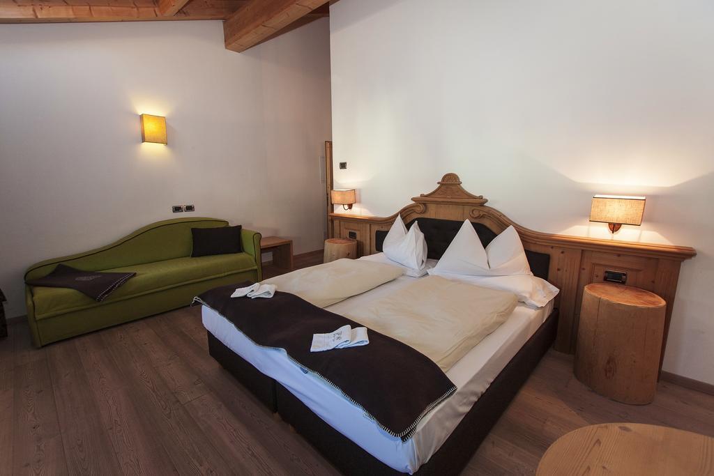 Romantic Hotel Excelsior Cavalese Zewnętrze zdjęcie
