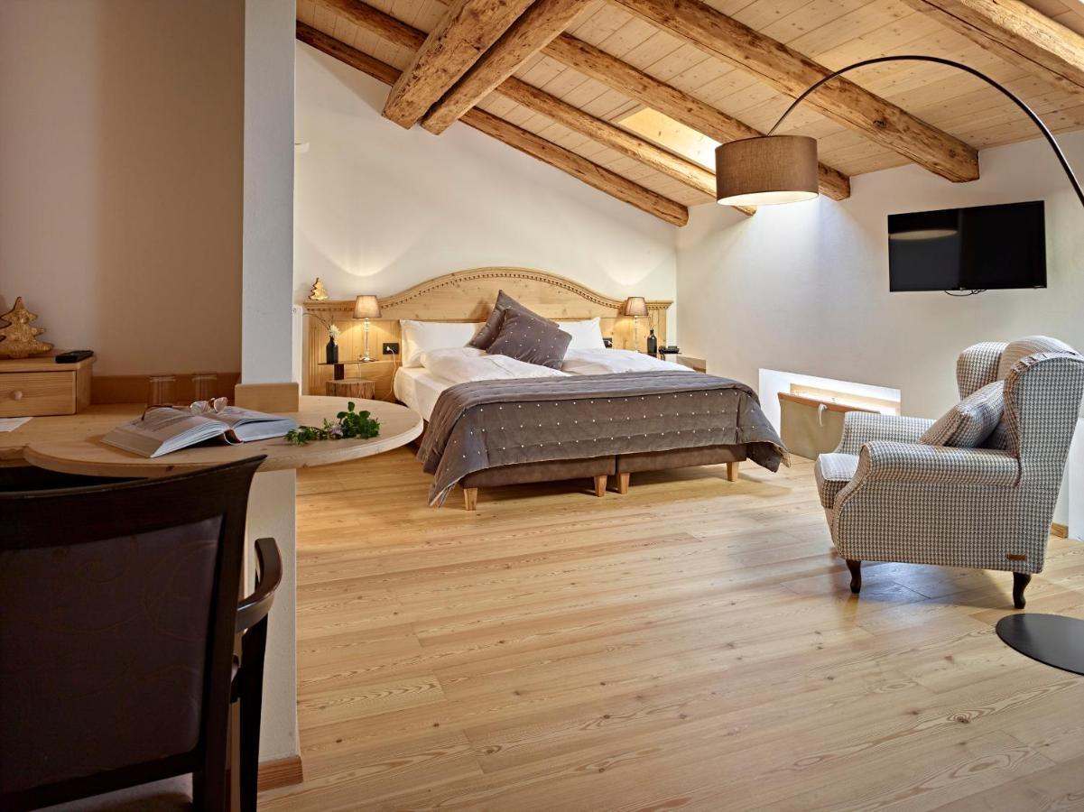 Romantic Hotel Excelsior Cavalese Zewnętrze zdjęcie